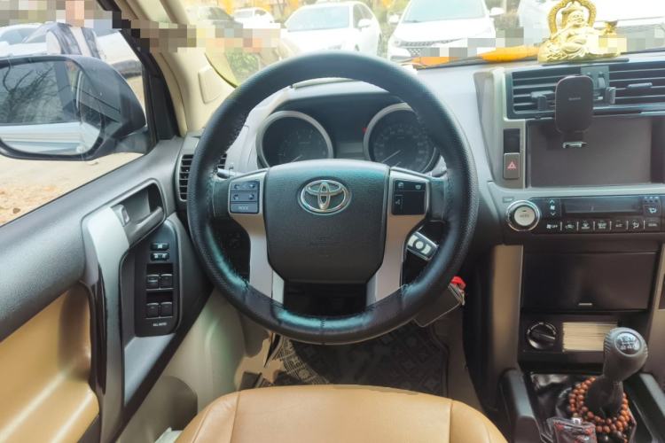 Used Toyota Prado 2010 2.7L Manual Transmission Steering Wheel