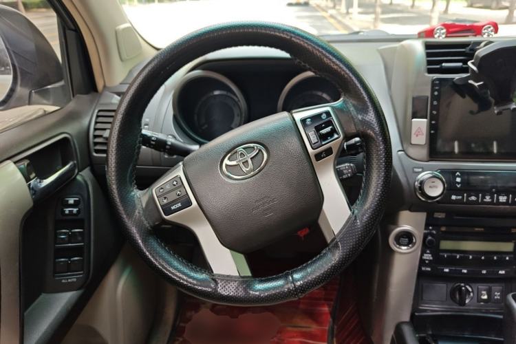 Used Toyota Prado 2010 4.0L Automatic TX-L Steering Wheel