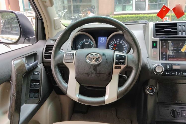 Used Toyota Prado 2010 4.0L Automatic TX-L Steering Wheel