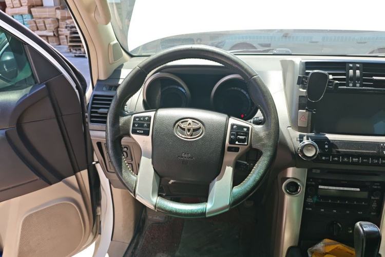 Used Toyota Prado 2010 4.0L Automatic TX-L Steering Wheel