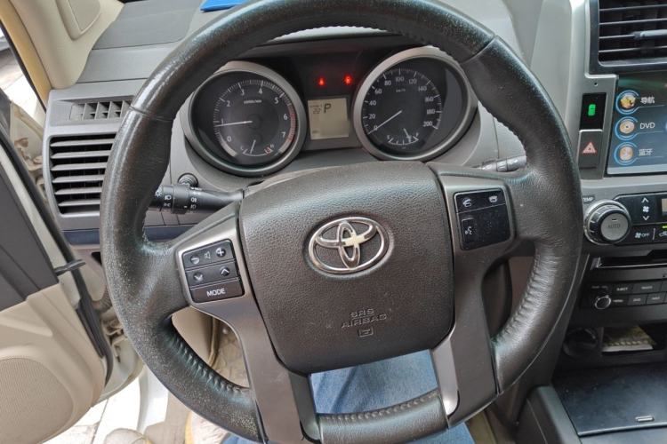 Used Toyota Prado 2010 2.7L Automatic Standard Edition Steering Wheel