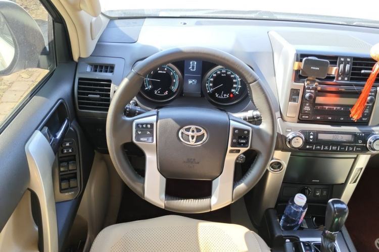 Used Toyota Prado 2010 4.0L Automatic TX-L Steering Wheel