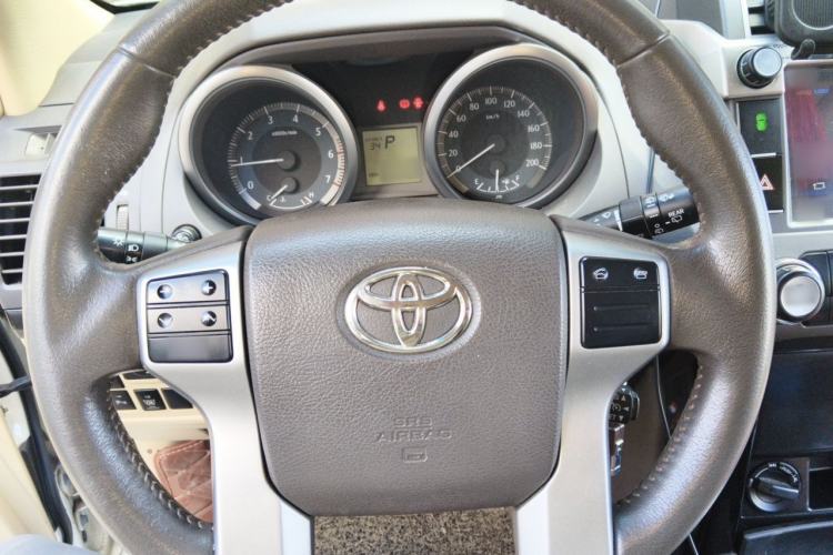 Used Toyota Prado 2010 2.7L Automatic Standard Edition Steering Wheel