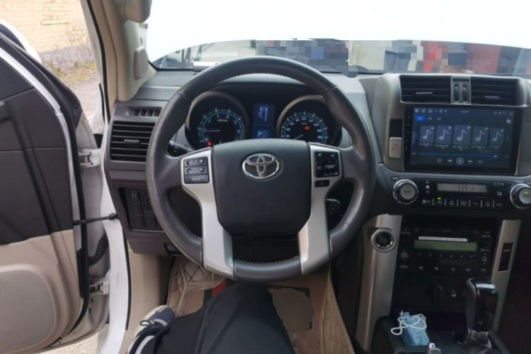 Used Toyota Prado 2010 4.0L Automatic TX-L Steering Wheel