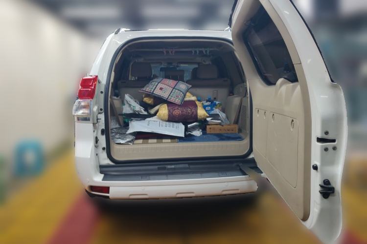 Used Toyota Prado 2010 4.0L Automatic TX-L Trunk