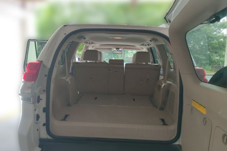 Used Toyota Prado  Trunk