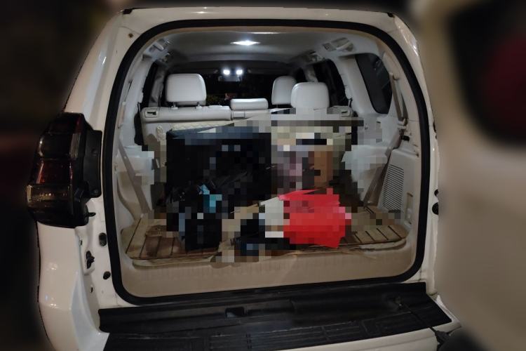 Used Toyota Prado 2010 4.0L Automatic TX-L Trunk
