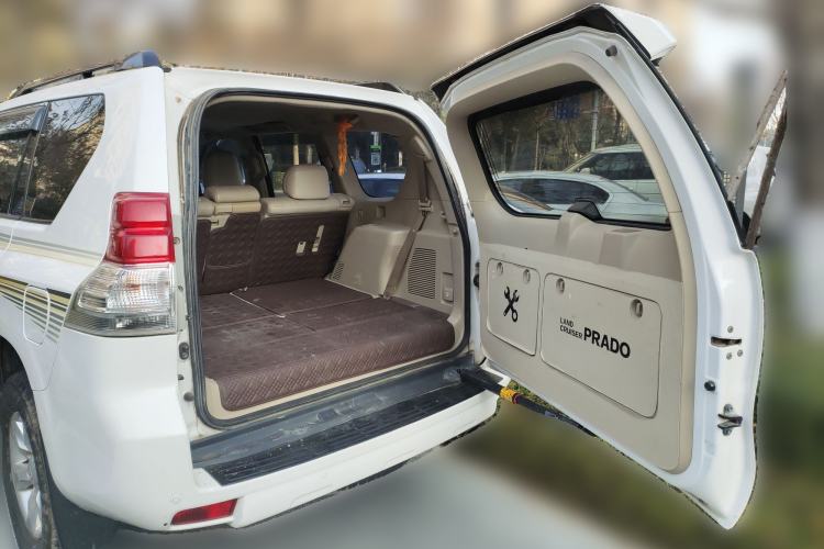 Used Toyota Prado 2010 4.0L Automatic TX-L Trunk