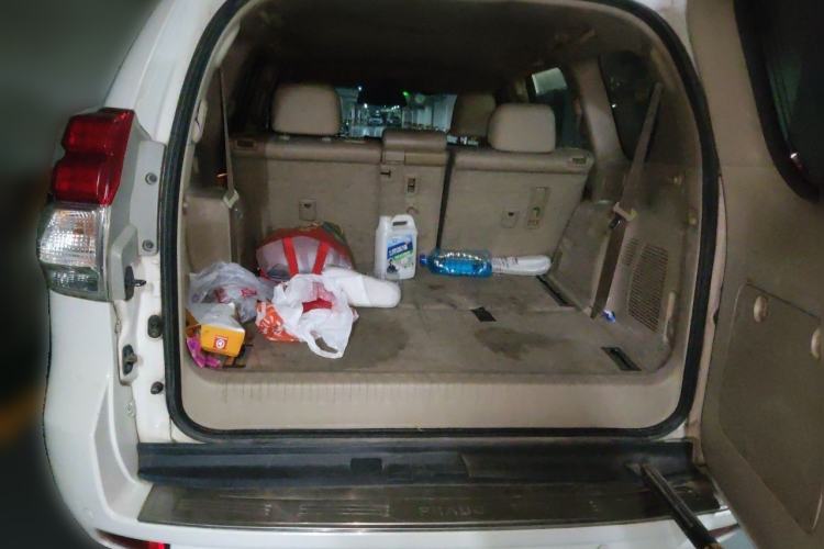Used Toyota Prado 2010 4.0L Automatic TX-L Trunk