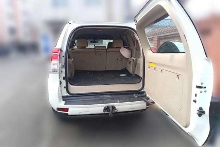 Used Toyota Prado  Trunk