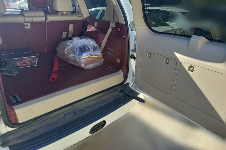 Used Toyota Prado 2010 4.0L Automatic TX-L Trunk