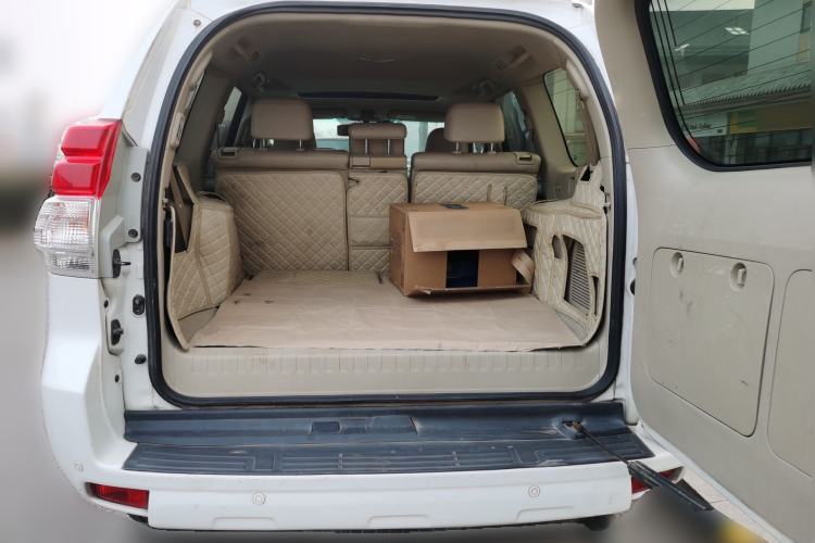 Used Toyota Prado 2010 4.0L Automatic TX-L Trunk