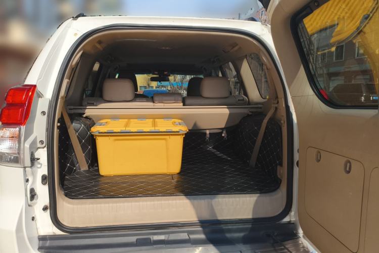 Used Toyota Prado 2010 4.0L Automatic TX-L Trunk