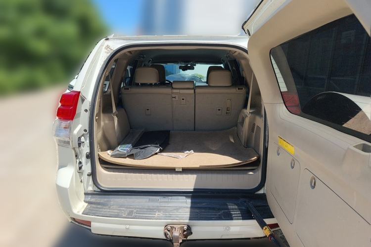Used Toyota Prado  Trunk