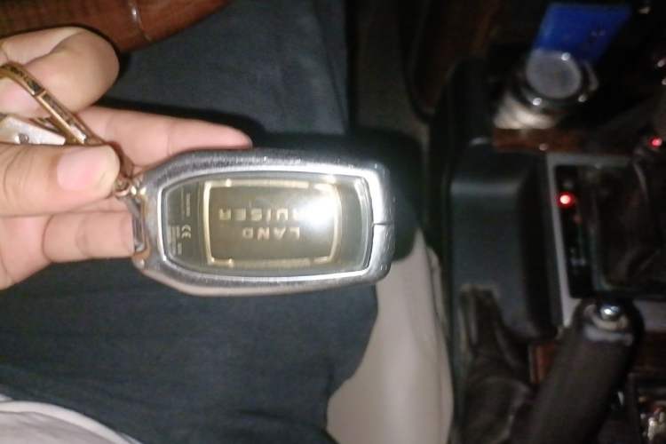 Used Toyota Prado 2010 4.0L Automatic TX-L Vehicle Key