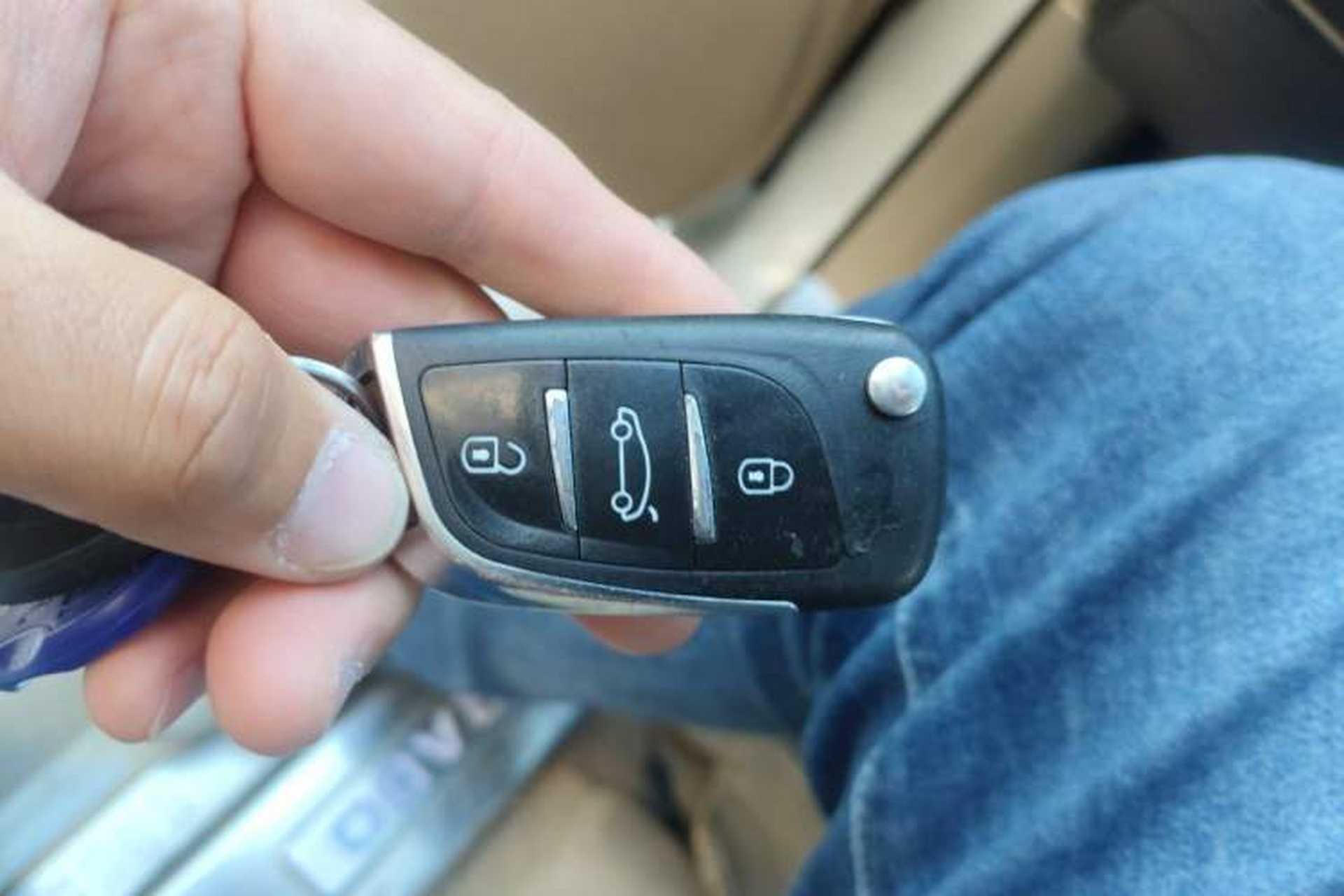 Used Toyota Prado  Vehicle Key