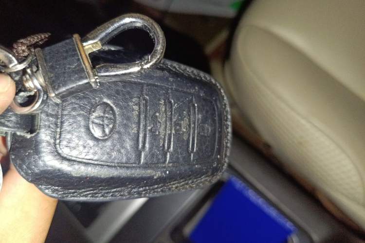 Used Toyota Prado 2010 4.0L Automatic TX-L Vehicle Key