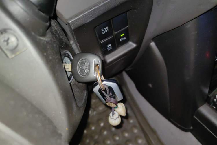 Used Toyota Prado 2010 2.7L Automatic Standard Edition Vehicle Key