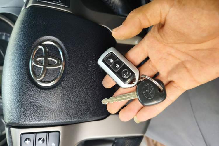 Used Toyota Prado 2010 2.7L Automatic Standard Edition Vehicle Key