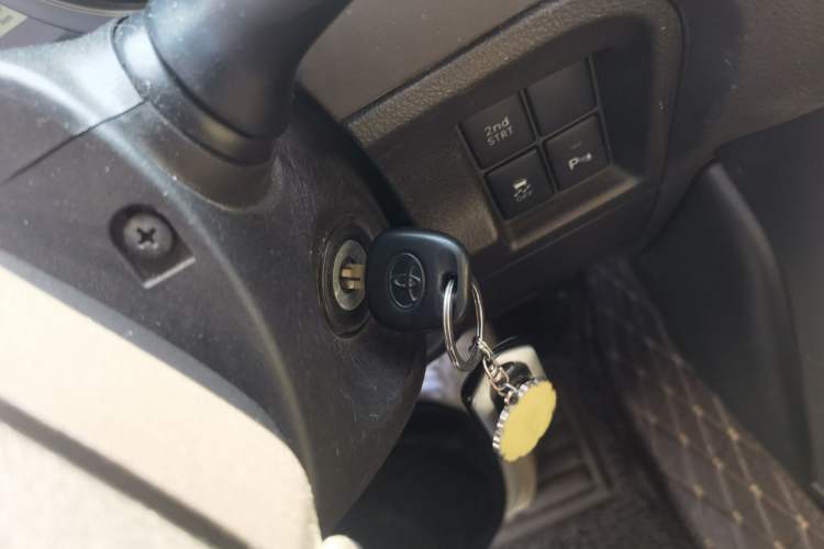 Used Toyota Prado 2010 2.7L Automatic Standard Edition Vehicle Key