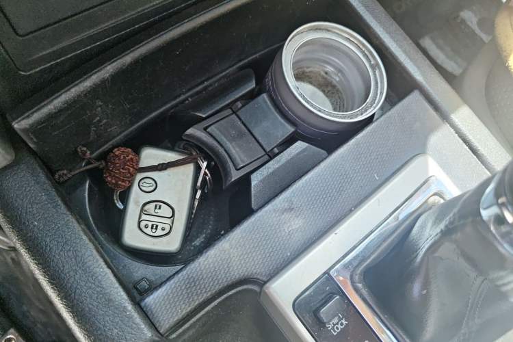 Used Toyota Prado 2010 4.0L Automatic TX-L Vehicle Key