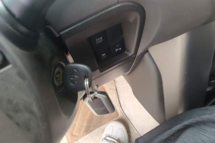Used Toyota Prado 2010 2.7L Automatic Standard Edition Vehicle Key