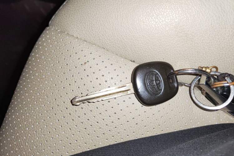 Used Toyota Prado 2010 2.7L Automatic Luxury Edition Vehicle Key