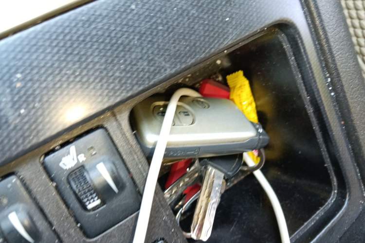 Used Toyota Prado 2010 4.0L Automatic TX-L Vehicle Key