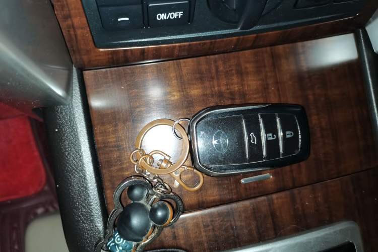 Used Toyota Prado 2010 4.0L Automatic VX NAVI Vehicle Key