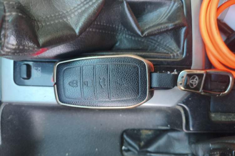 Used Toyota Prado 2010 2.7L Automatic Standard Edition Vehicle Key
