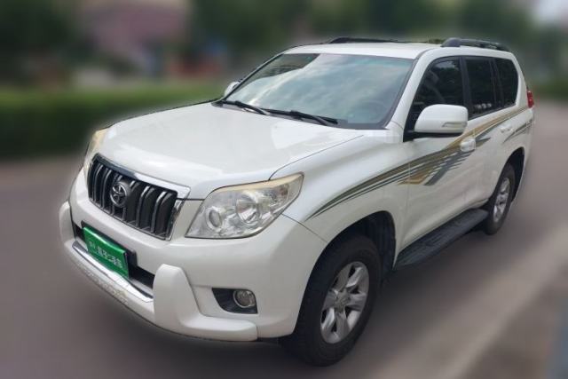 Używany Toyota Prado 2010 2.7L Automatic Deluxe Edition