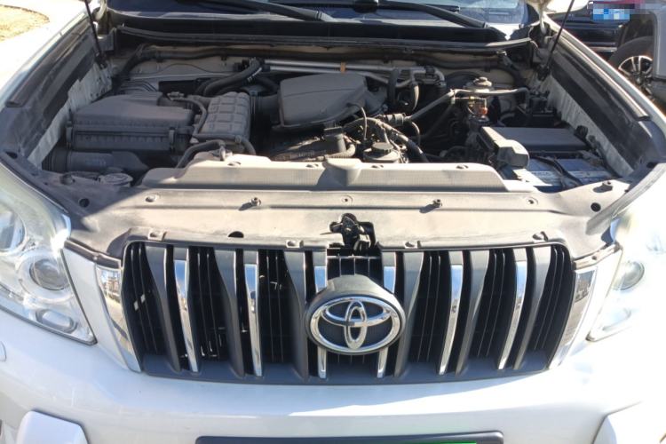 Used Toyota Prado  Engine Bay