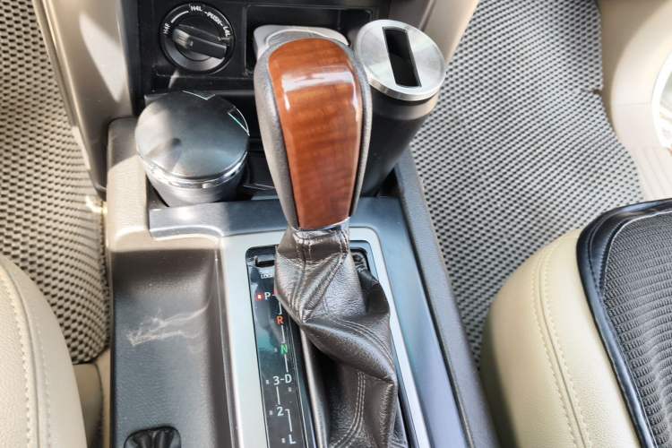 Used Toyota Prado  Gear Lever