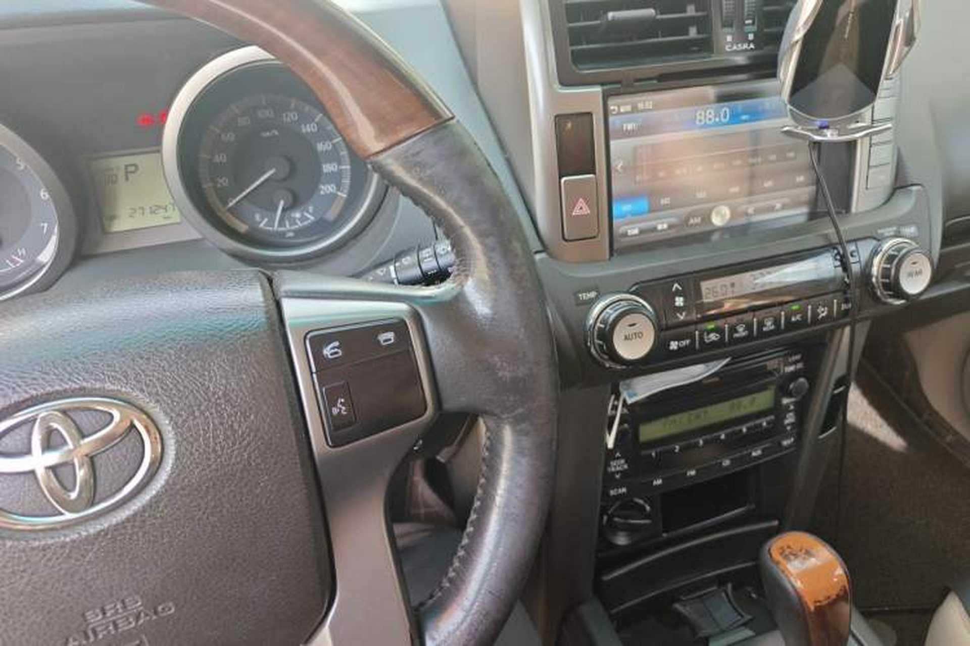 Used Toyota Prado  Audio And AC Panel