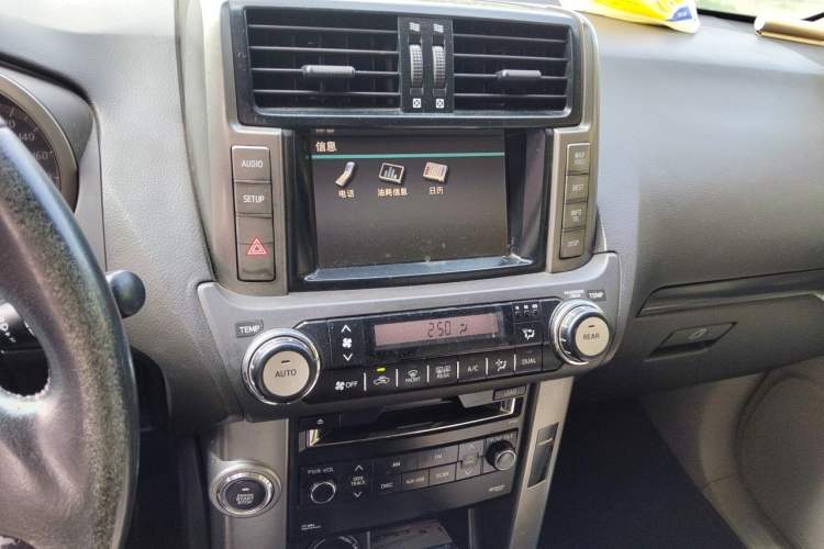 Used Toyota Prado  Audio And AC Panel