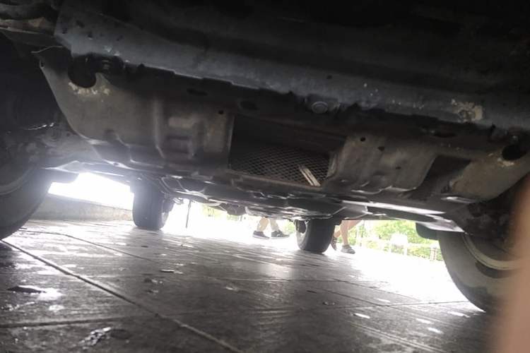 Used Toyota Prado 2012 2.7L Automatic Middle East Version Chassis Front