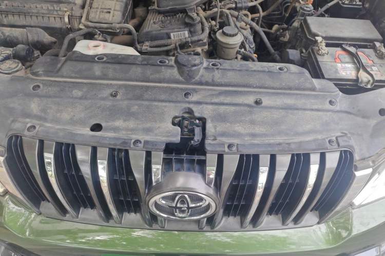 Used Toyota Prado  Engine Bay
