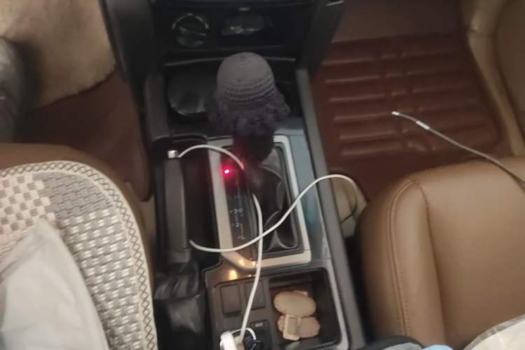 Used Toyota Prado 2012 2.7L Automatic Middle East Version Gear Lever