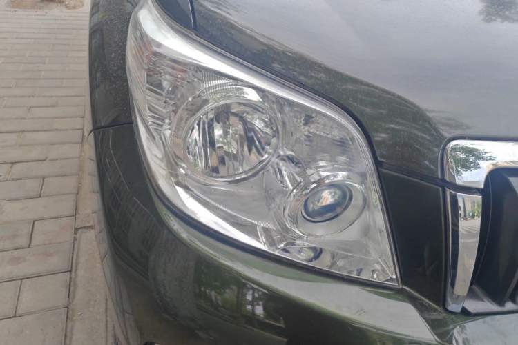 Used Toyota Prado  Right Front Headlight