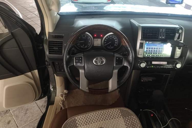 Used Toyota Prado 2012 2.7L Automatic Middle East Version Steering Wheel