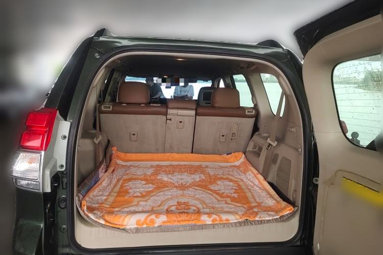 Used Toyota Prado 2012 2.7L Automatic Middle East Version Trunk