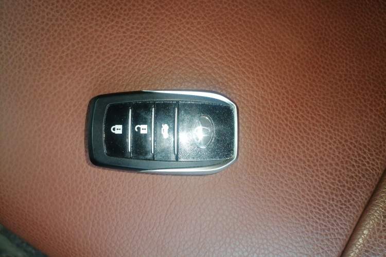 Used Toyota Prado  Vehicle Key