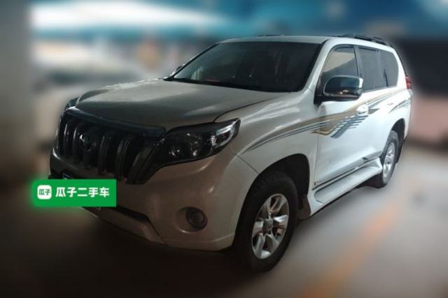 Used Toyota Prado Toyota Prado 2012, 2.7L, automatic transmission, 7 seats, gasoline (Middle East-spec parallel import)