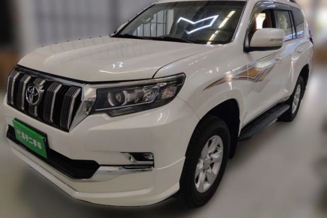 Toyota Prado 2012 2.7L automatic, 7 seats (imported) مستعملة