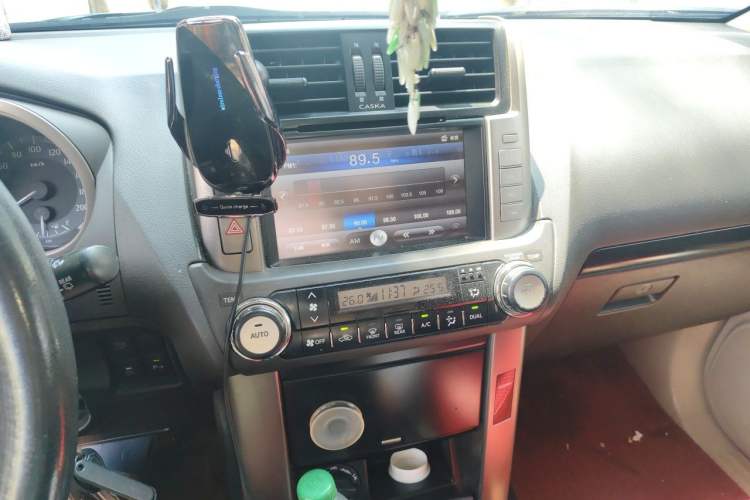 Used Toyota Prado  Audio And AC Panel