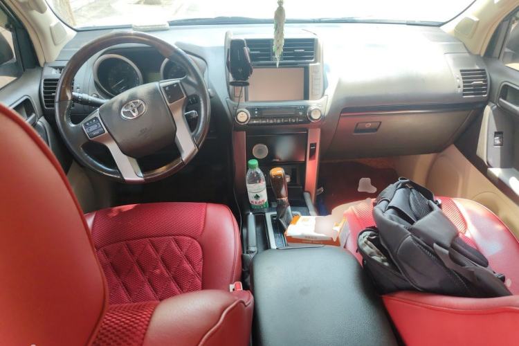 Used Toyota Prado  Center Console