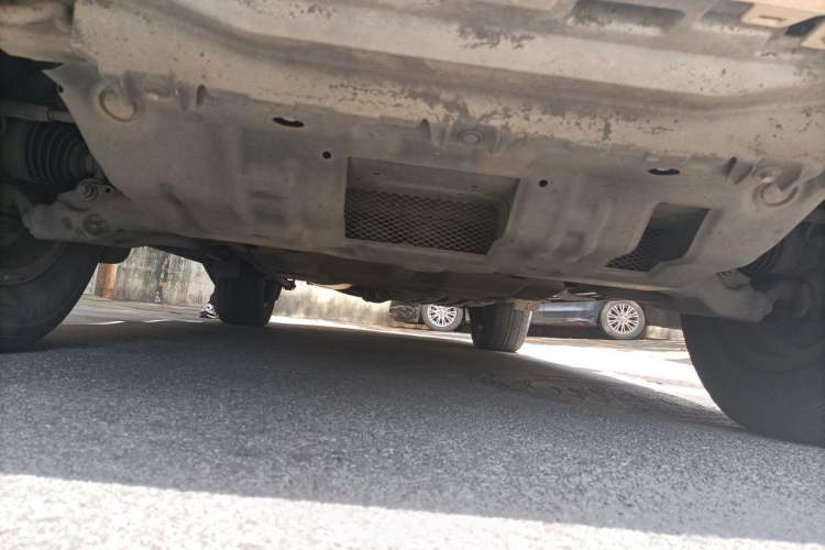 Used Toyota Prado 2012 2.7L Automatic Middle East Version Chassis Front