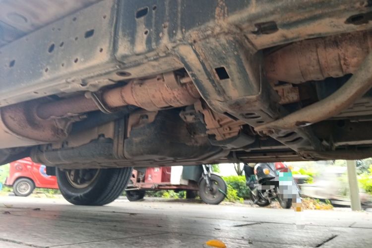 Used Toyota Prado 2012 2.7L Automatic Middle East Version Chassis Front Right