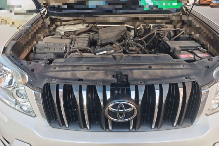 Used Toyota Prado  Engine Bay