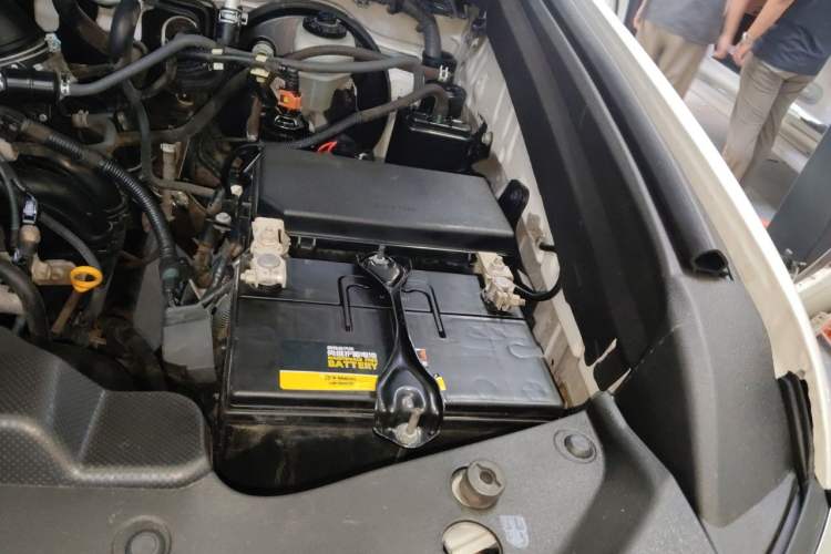 Used Toyota Prado  Engine Bay Left